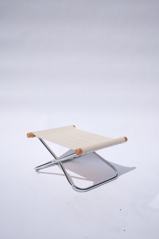 Nychair X Ottoman by Takeshi Nii