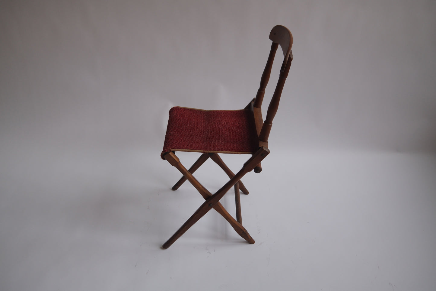 19th Century Folding Civil War-style Camp Chair, c. 1887 (Red)