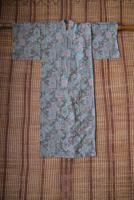 Vintage Kimono: Medallions & Cartouches