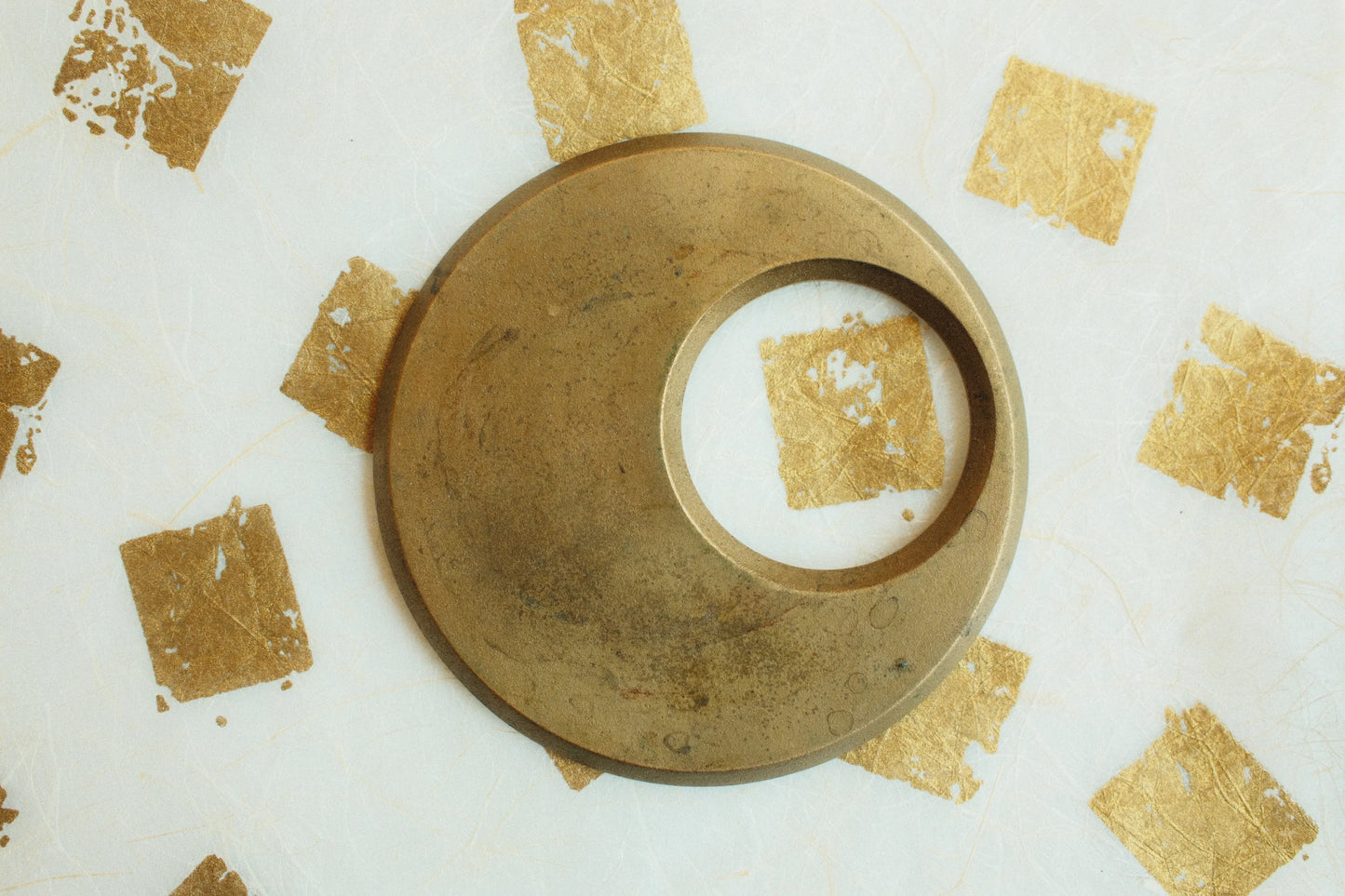 Futagami Moon Trivet